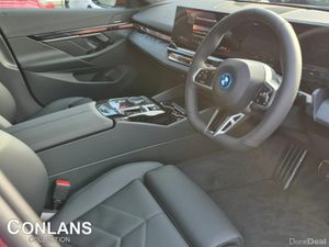 BMW 5-Series 530E MSport - Image 4