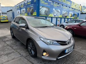 Toyota Auris 2015 - Image 4