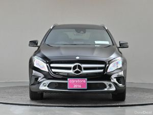 Mercedes-Benz GLA GLA 180 **HALF LEATHER**REVERSE - Image 2