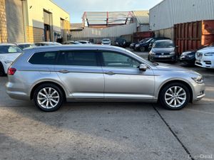 152 VOLKSWAGEN PASSAT 1.4TSIAUTO FULLY LOADED SPEC - Image 3