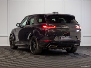 2025 Range Rover Sport P460e Dynamic SE - Image 4