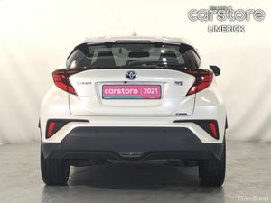Toyota C-HR 1.8 HEV Auto - Image 4