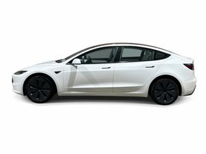 Tesla Model 3 Long Range All Wheel Drive - Image 4