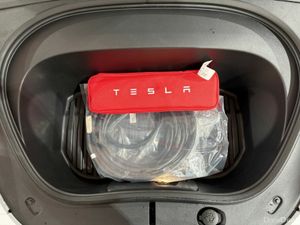 Tesla Model 3 Long Range All Wheel Drive - Image 2