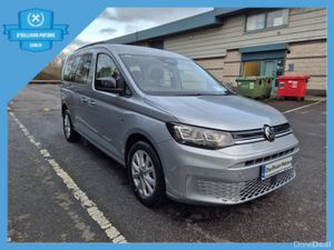 Volkswagen Caddy 2026 / 1.5 PLUG-IN HYBRID / 7 SEA - Image 4