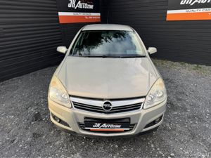 Opel Astra CLUB 1.4 I 16V 5DR - Image 2