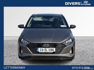 Hyundai i20 Deluxe Plus - Image 4