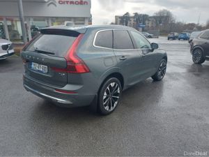 Volvo XC60 MY26 T6 AWD PLUG-IN HYBRID - Image 4