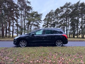 Peugeot 308 Left Hand Drive Auto 7 Seats - Image 4