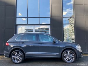 Volkswagen Tiguan Elegance Auto PHEV - Image 4