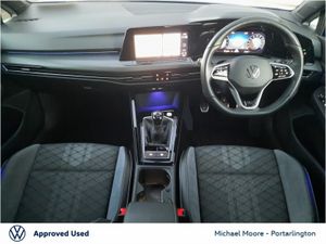 Volkswagen Golf 1.5 TSI 130HP R-Line - Image 2