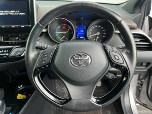Toyota C-HR G-LED EDITION 1.8 HYBRID // HEATED SEA - Image 4