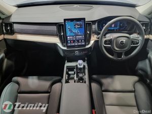 Volvo XC90 ** PLUS DARK ** T8 2.0 PHEV ** AWD ** A - Image 2