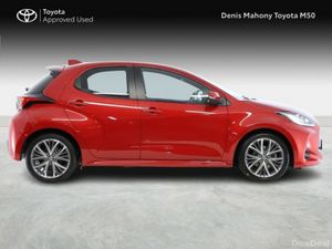 Toyota Yaris Platinum Hybrid - Image 3