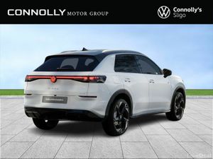Volkswagen T-Roc RLINE 1.5TSI 150HP AUTO *NEW MODE - Image 2