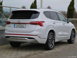 Hyundai Santa Fe 1.6 PHEV 4WD Executive Plus Auto - Image 4