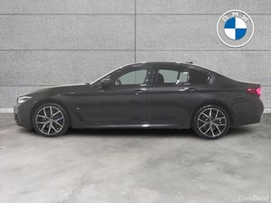 BMW 5-Series 530e M Sport Saloon - Image 4