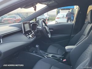 Toyota Corolla 1.8 G Hybrid Sport Automatic - Image 4