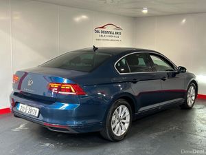 Volkswagen Passat BUSINESS 2.0 TDI MANUAL 6SPEED F - Image 4
