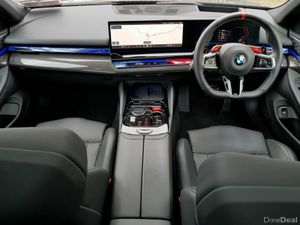 BMW M5 4.4 - Image 4
