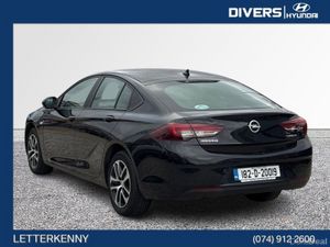 Opel Insignia Grand Sport - Image 2
