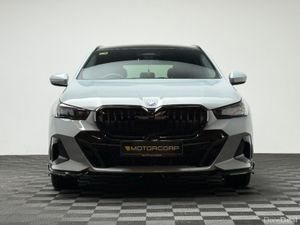 BMW 5-Series 530E M SPORT - Image 2