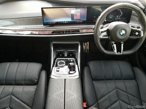BMW 7-Series 750e M Sport - Image 4