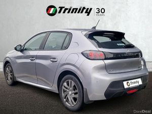 Peugeot 208 ONE OWNER FROM NEW** 1.2 PURETECH 75BH - Image 3