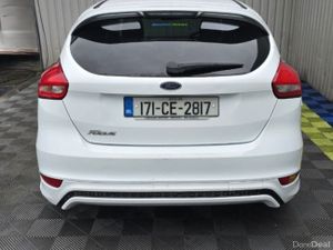 2017 Ford Focus ST-Line 1.5 TDCi - Image 4