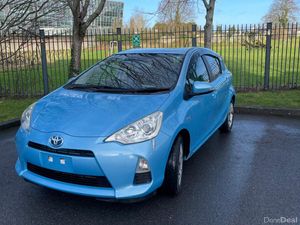 🏆 2014 TOYOTA AQUA HYBRID | ONLY 33,000 KM | - Image 2