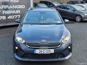 Kia Ceed PHEV 1.6 Petrol Automatic (2021) - Image 2