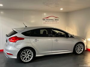 Ford Focus 1.5 TDCI ST-LINE 120PS 5 5DR - Image 3
