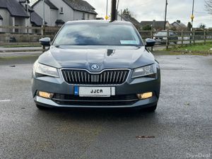ABSOLUTELY IMMACULATE 2017 SKODA SUPERB - Image 2