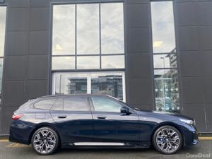 BMW 5-Series Touring 530e M-Sport Auto (PHEV) - Image 4