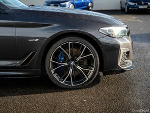 BMW 5-Series 530E XDRIVE M SPORT *PRO PACK* - Image 3