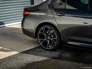 BMW 5-Series 530E XDRIVE M SPORT *PRO PACK* - Image 4