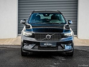 Volvo XC40 RECHARGE T4 PLUS - Image 2