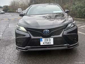 Toyota Camry / 2023 / 2.5 Petrol Hybrid / Auto - Image 3