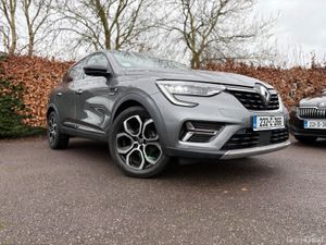 ARKANA AUTO PETROL | 1 OWNER | WARRANTY 2028 - Image 4