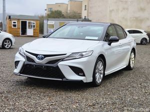 2020 Toyota Camry WS Hybrid - Image 3