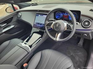 Mercedes-Benz EQE EQE300 AMG LINE AUTO - Image 2