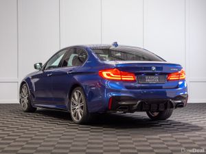 172 BMW 5-Series 530e M-Sport - Image 4
