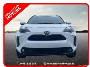 Toyota Yaris Cross LUNA SPORT MON 4DR - Image 2