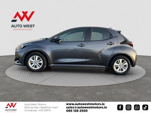 2022 Toyota Yaris 1.5 Self-Charging Hybrid - Image 3