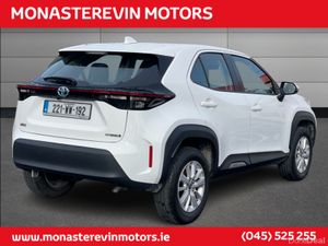 Toyota Yaris CR LUNA 4DR AUTO - Image 3