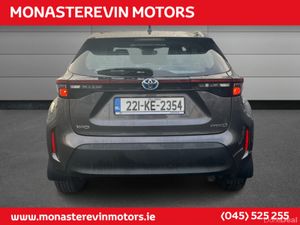 Toyota Yaris Cross CR LUNA 4DR AUTO - Image 4