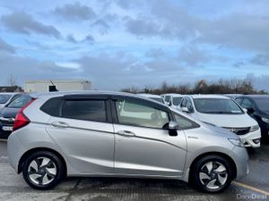 HONDA FIT 2014 /1.5, HYBRID/ - Image 4