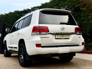 Toyota Amazon 4.5 TDV8 7 SEATER FULLY LOADED - Image 4