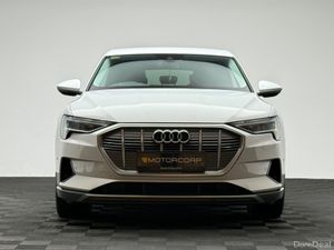 Audi e-tron 50 TECHNIK QUATTRO - Image 2