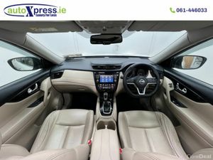 Nissan X-Trail 7 Seats, Panoramic roof, Automatic - Image 2